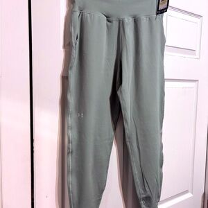 Under Armour joggers size Medium green